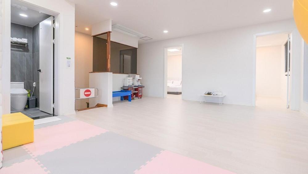 Pohang The Elite Private Kids Pool Villa Стая снимка